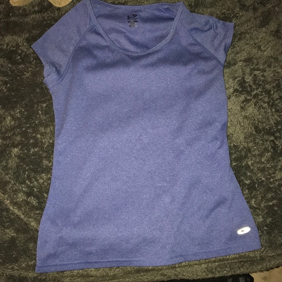 Champion workout shirt - Picture 2 of 2